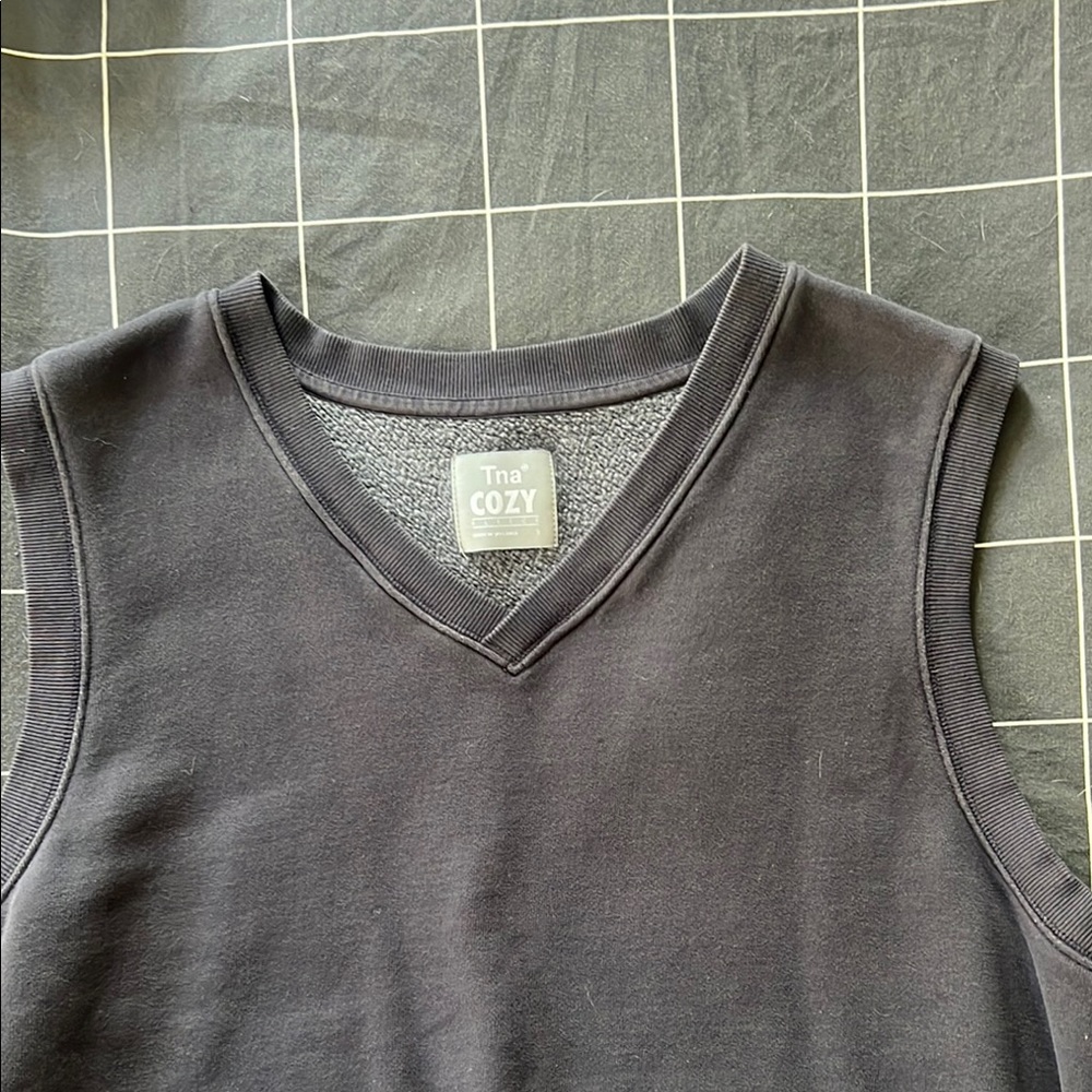 Tna Cozy Fleece Sleeveless Top in Black